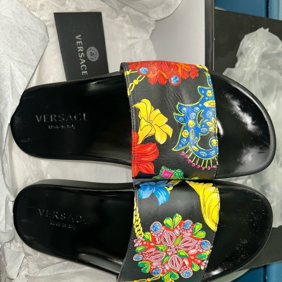 Versace Black Sandals with Vibrant Floral Accents - Picture 1 of 4